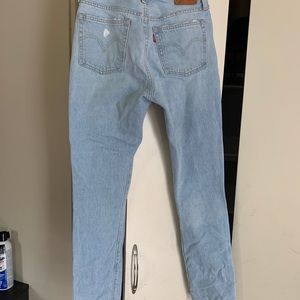 Levi’s 501 light wash jeans 28x30